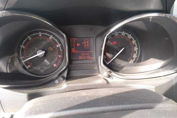 Used Chery Arrizo 3 2015 1.5L Manual High-End Version Odometer Close Up