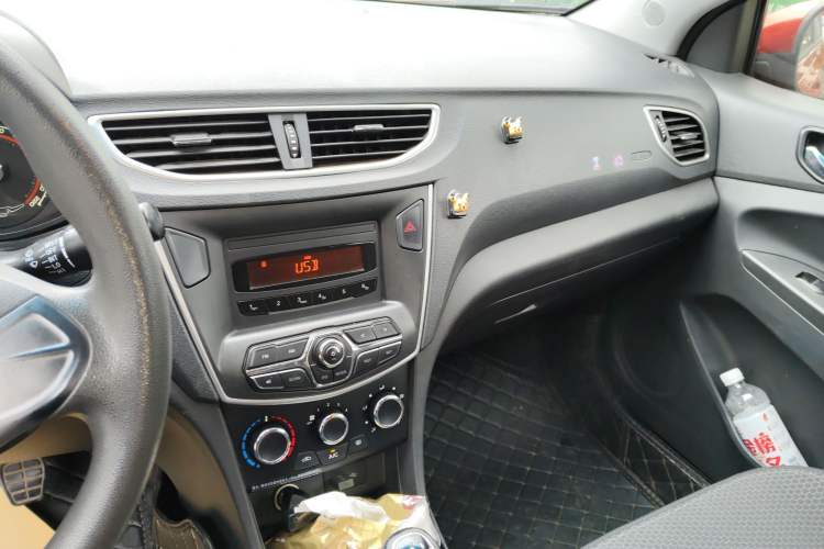 Used Chery Arrizo 3 2015 1.5L Manual Genuine Version Audio And AC Panel