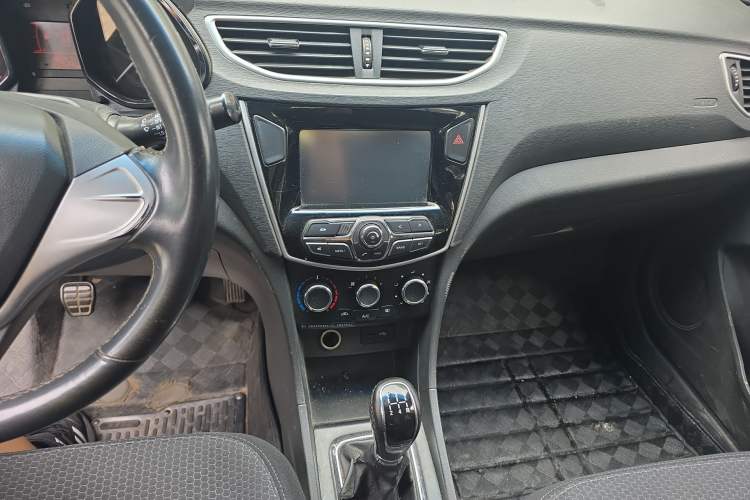 Used Chery Arrizo 3 2015 1.5L Manual - Powerful Version Audio And AC Panel
