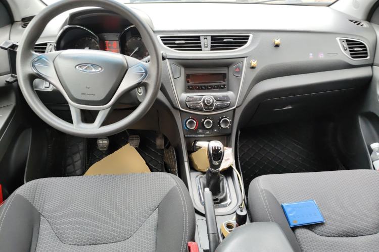 Used Chery Arrizo 3 2015 1.5L Manual Genuine Version Center Console
