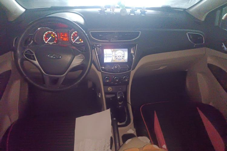 Used Chery Arrizo 3 2015 1.5L Manual High-End Version Center Console