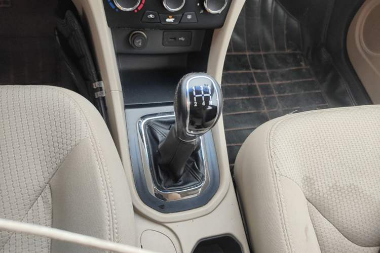 Used Chery Arrizo 3 2015 1.5L Manual Genuine Version Gear Lever