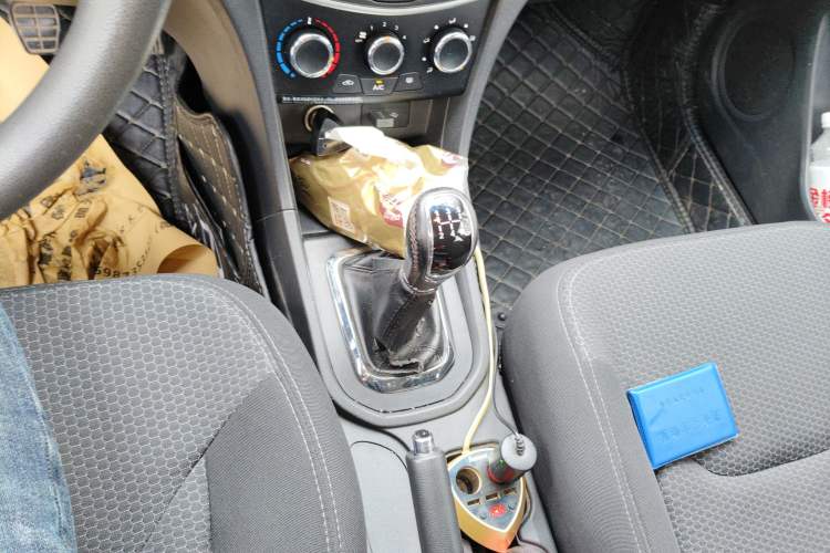 Used Chery Arrizo 3 2015 1.5L Manual Genuine Version Gear Lever