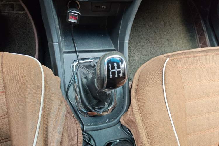 Used Chery Arrizo 3 2015 1.5L Manual - Powerful Version Gear Lever