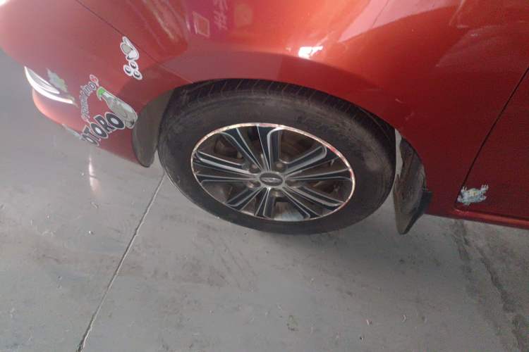 Used Chery Arrizo 3 2015 1.5L Manual High-End Version Left Front Wheel Hub