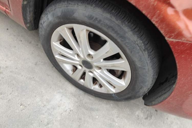 Used Chery Arrizo 3 2015 1.5L Manual Genuine Version Right Front Wheel Hub