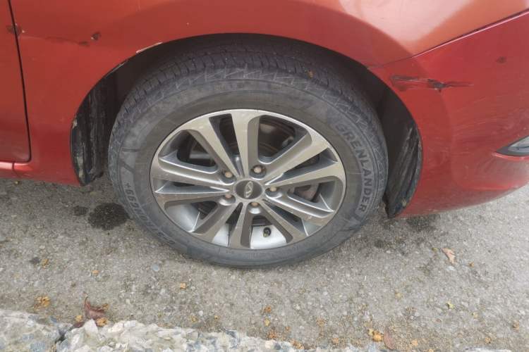 Used Chery Arrizo 3 2015 1.5L Manual High-End Version Right Front Wheel Hub