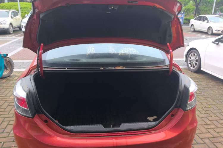 Used Chery Arrizo 3 2015 1.5L Manual - Stylish Edition Trunk