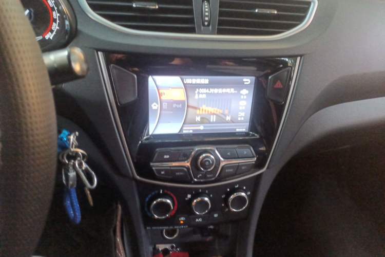 Used Chery Arrizo 3 2015 1.5L Manual - Powerful Version Audio And AC Panel