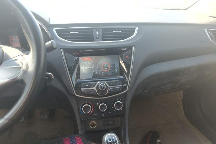 Used Chery Arrizo 3 2015 1.5L Manual - Cool Edition Audio And AC Panel