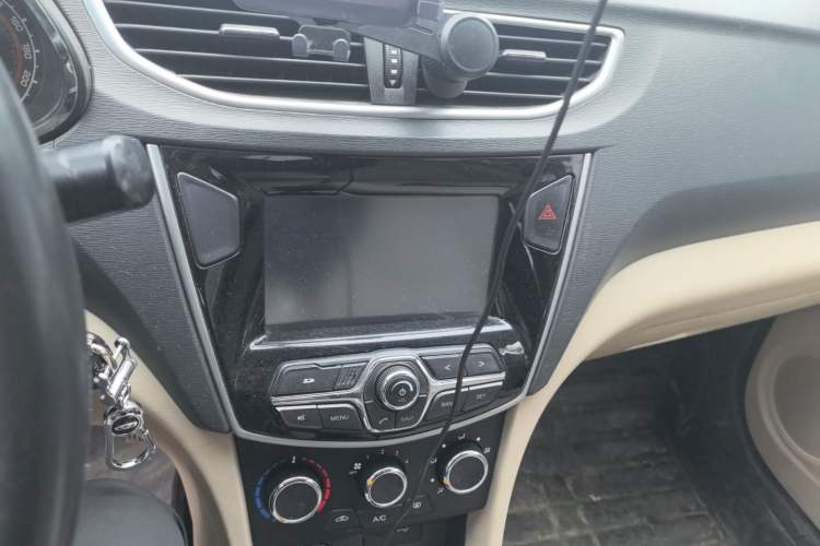 Used Chery Arrizo 3 2015 1.5L Manual - Powerful Version Audio And AC Panel