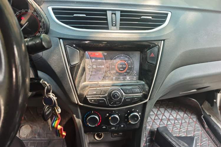 Used Chery Arrizo 3 2015 1.5L Manual - Stylish Edition Audio And AC Panel