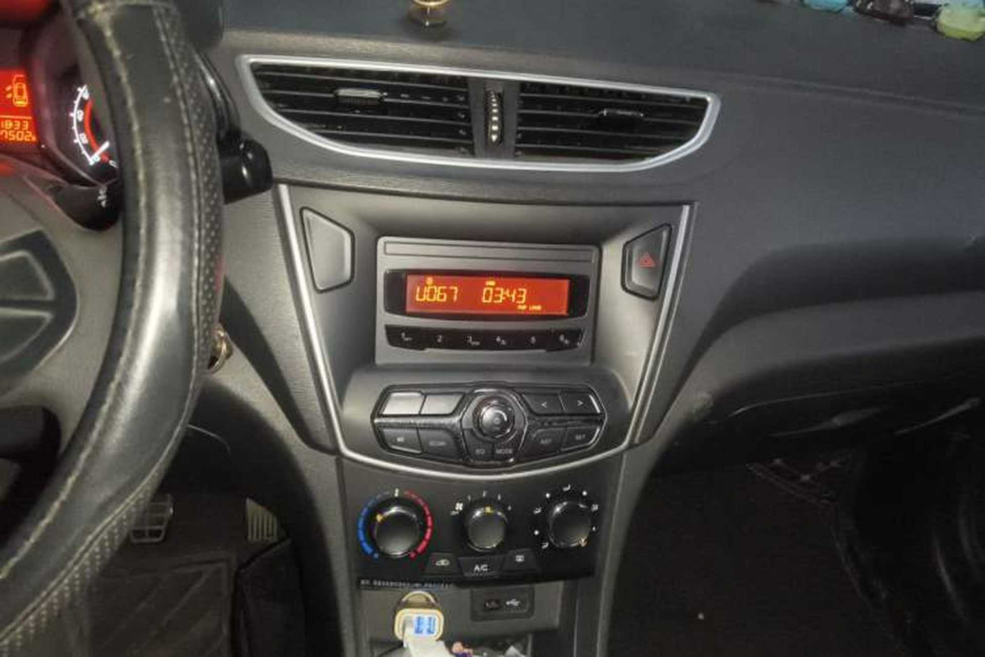 Used Chery Arrizo 3 2015 1.5L Manual Genuine Version Audio And AC Panel