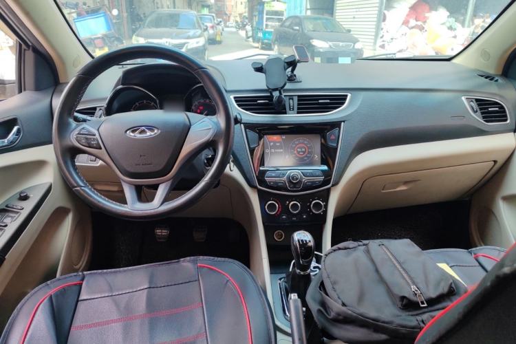 Used Chery Arrizo 3 2015 1.5L Manual High-End Version Center Console