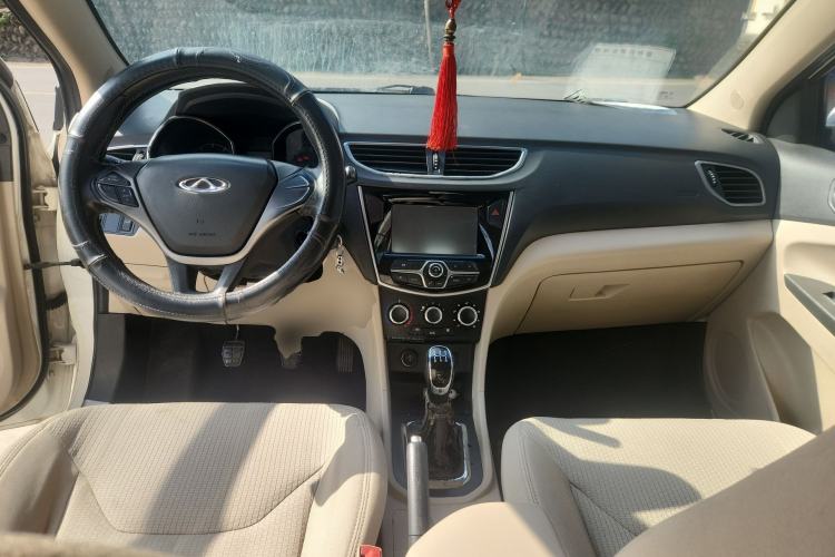 Used Chery Arrizo 3 2015 1.5L Manual High-End Version Center Console