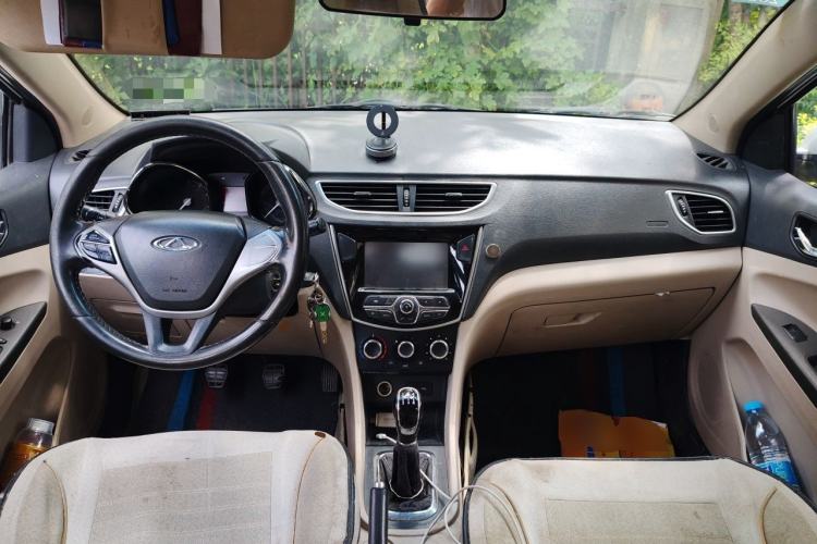 Used Chery Arrizo 3 2015 1.5L Manual High-End Version Center Console