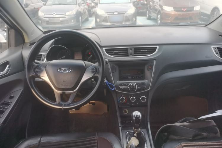 Used Chery Arrizo 3 2015 1.5L Manual Genuine Version Center Console