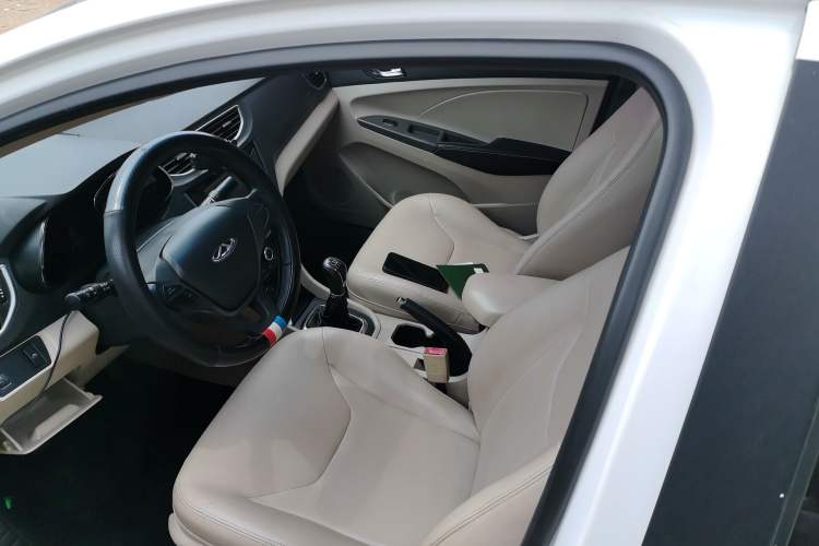 Used Chery Arrizo 3 2015 1.5L Manual - Cool Edition Driver Seat