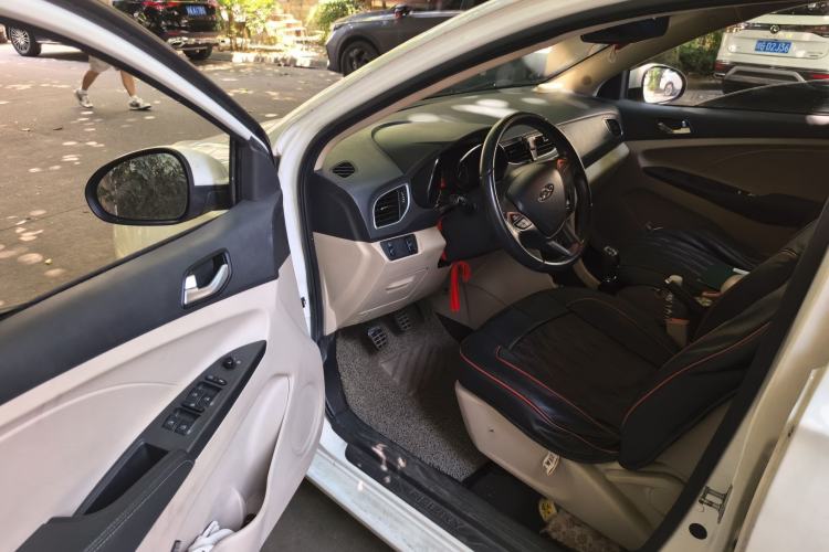 Used Chery Arrizo 3 2015 1.5L Manual High-End Version Driver Seat