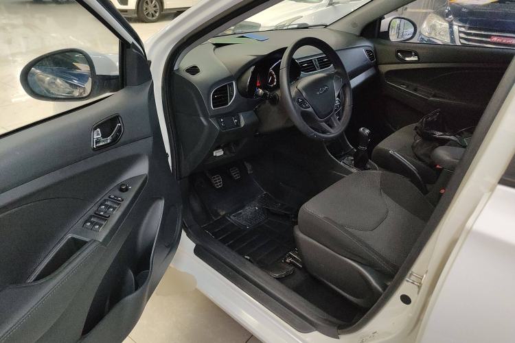 Used Chery Arrizo 3 2015 1.5L Manual High-End Version Driver Seat