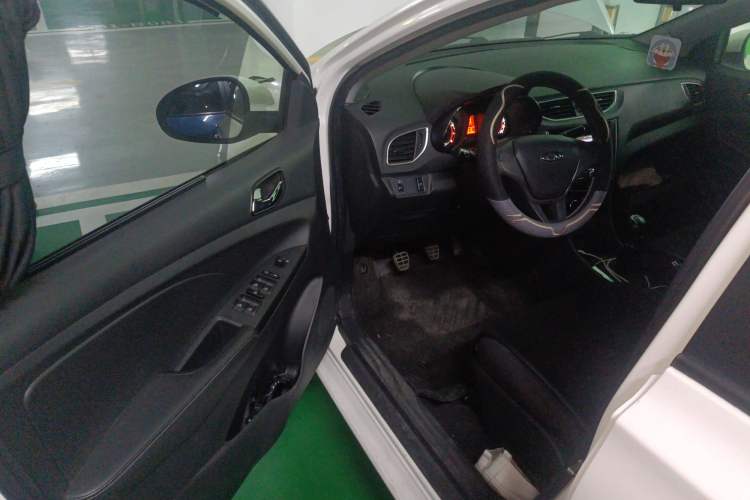Used Chery Arrizo 3 2015 1.5L Manual Genuine Version Driver Seat
