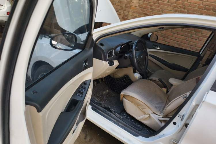 Used Chery Arrizo 3 2015 1.5L Manual - Powerful Version Driver Seat