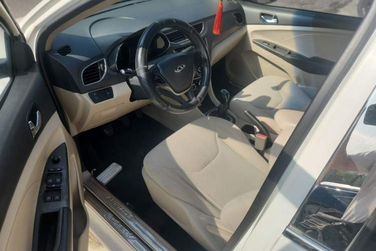 Used Chery Arrizo 3 2015 1.5L Manual High-End Version Driver Seat