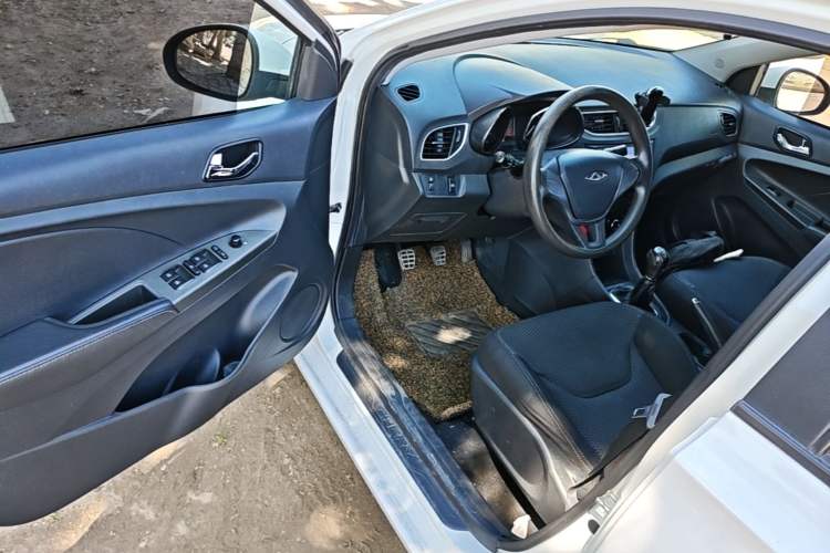 Used Chery Arrizo 3 2015 1.5L Manual Genuine Version Driver Seat