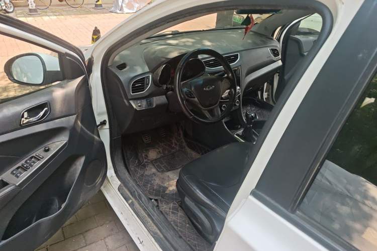 Used Chery Arrizo 3 2015 1.5L Manual - Stylish Edition Driver Seat
