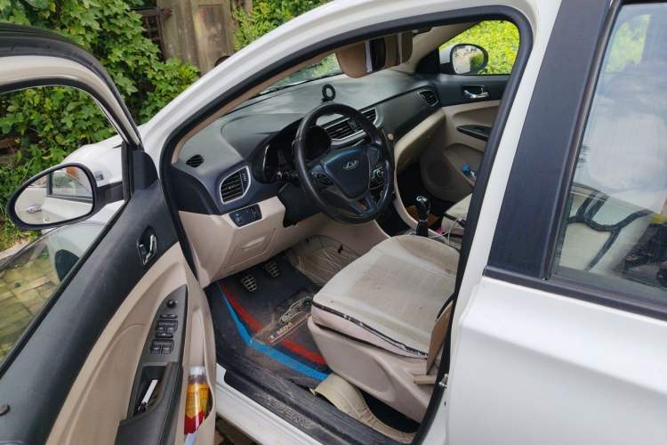Used Chery Arrizo 3 2015 1.5L Manual High-End Version Driver Seat