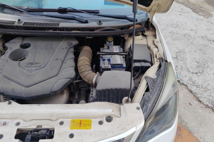 Used Chery Arrizo 3 2015 1.5L Manual High-End Version Engine Bay Left