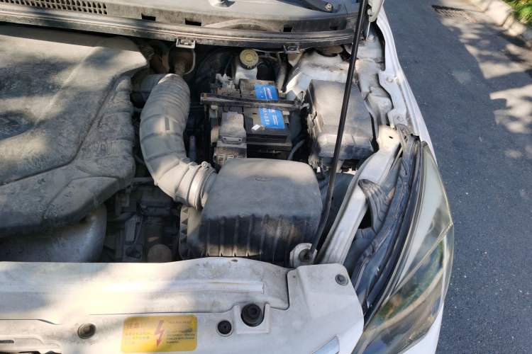 Used Chery Arrizo 3 2015 1.5L Manual High-End Version Engine Bay Left