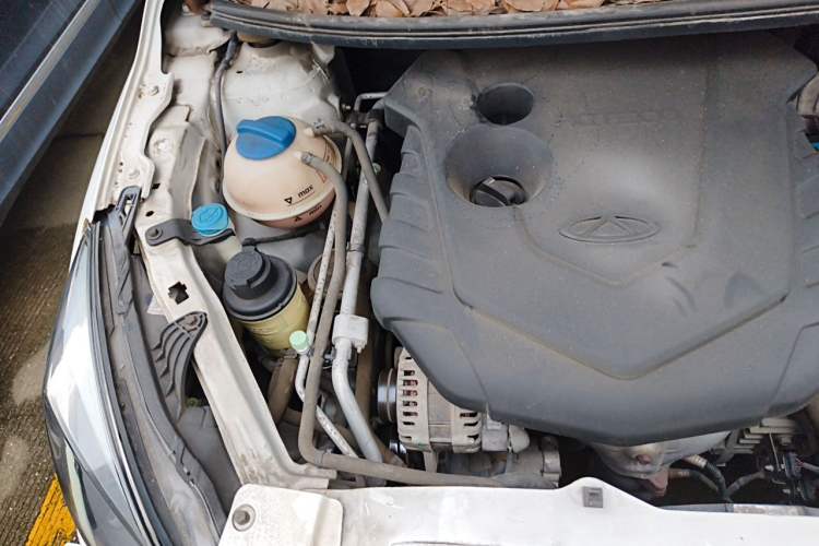 Used Chery Arrizo 3 2015 1.5L Manual High-End Version Engine Bay Right