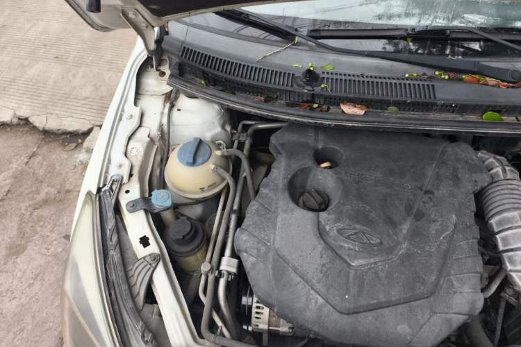 Used Chery Arrizo 3 2015 1.5L Manual High-End Version Engine Bay Right