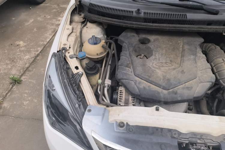 Used Chery Arrizo 3 2015 1.5L Manual - Powerful Version Engine Bay Right