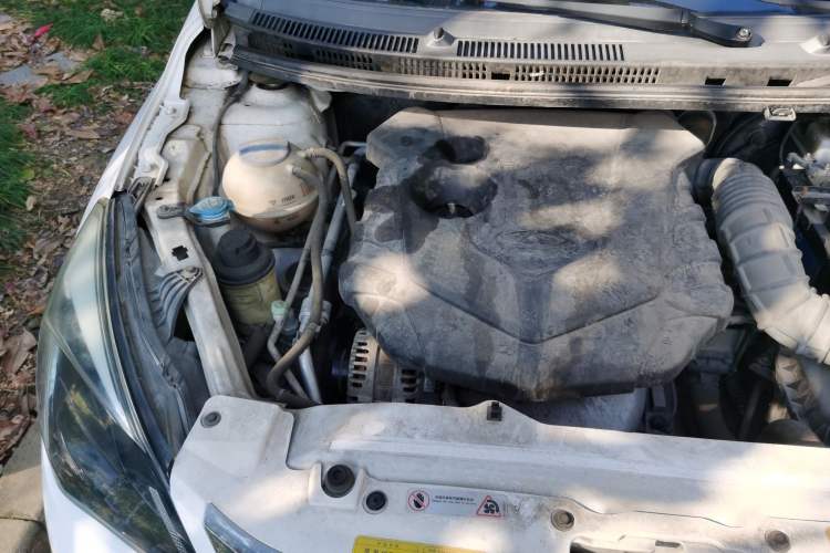Used Chery Arrizo 3 2015 1.5L Manual High-End Version Engine Bay Right