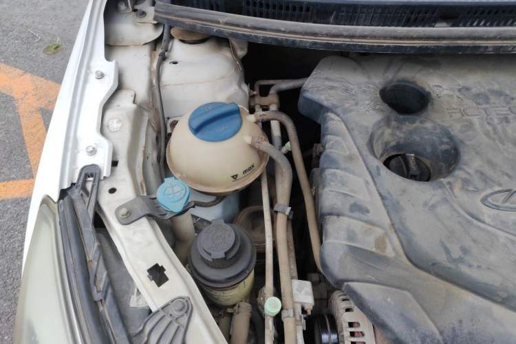 Used Chery Arrizo 3 2015 1.5L Manual - Powerful Version Engine Bay Right