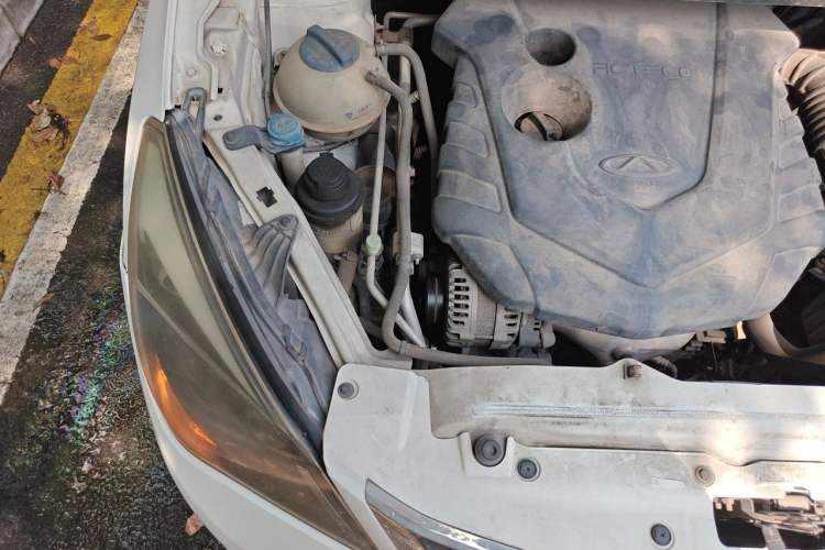 Used Chery Arrizo 3 2015 1.5L Manual - Powerful Version Engine Bay Right