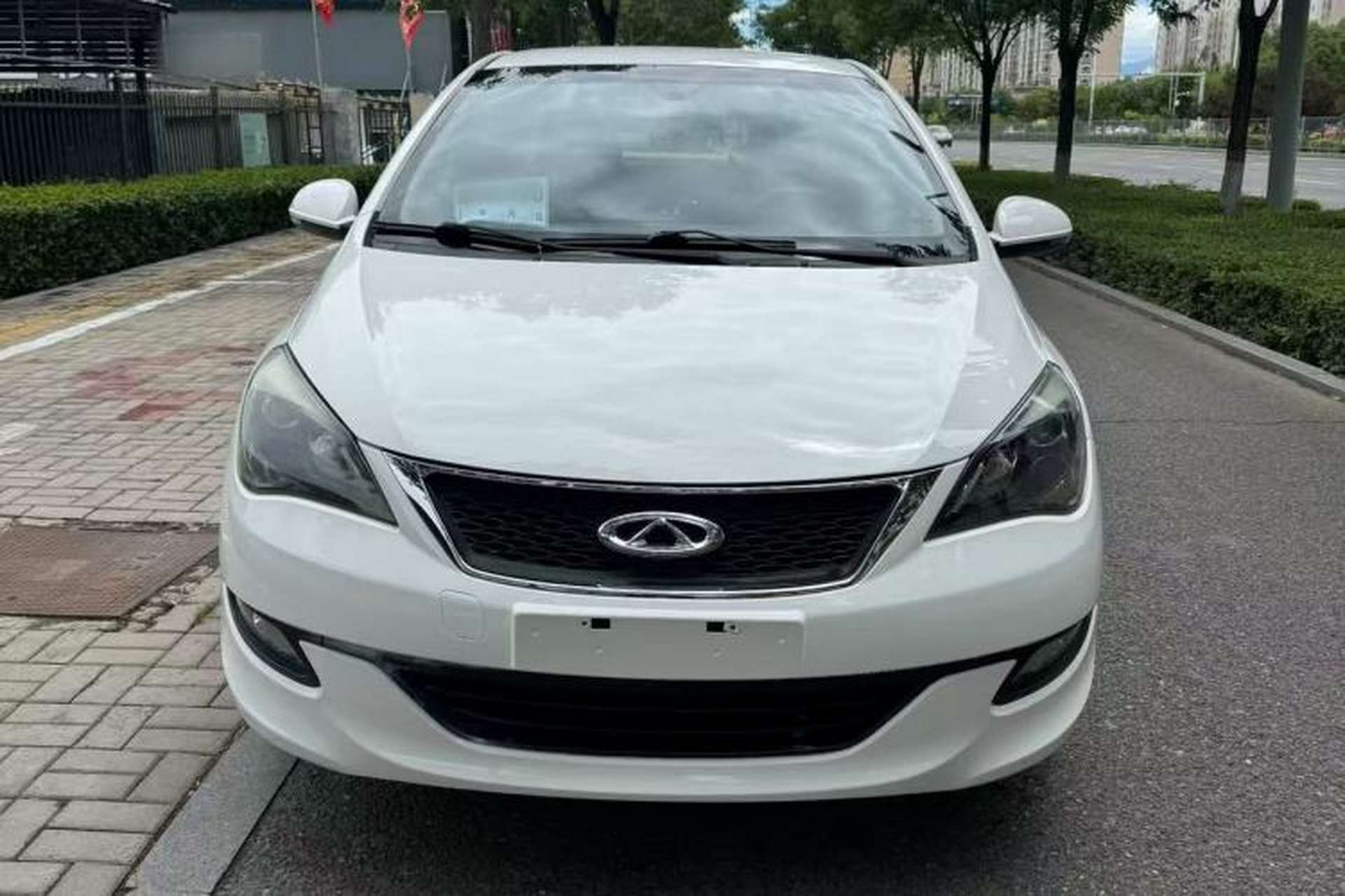 Used Chery Arrizo 3 2015 1.5L Manual Genuine Version Exterior 1