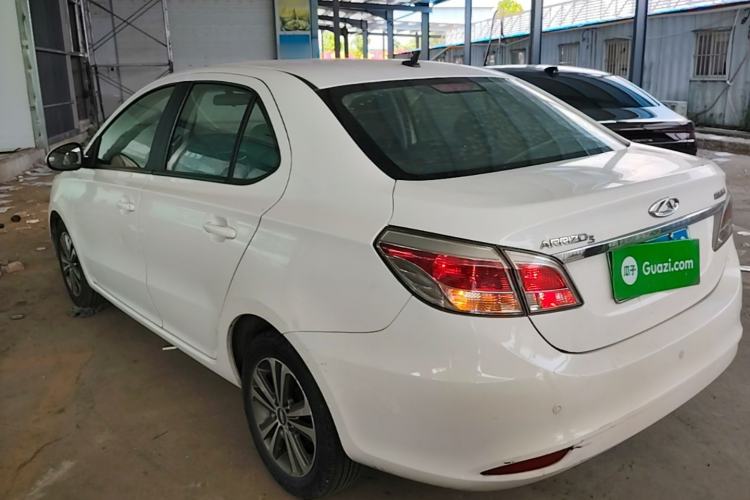 Used Chery Arrizo 3 2015 1.5L Manual High-End Version Exterior 2