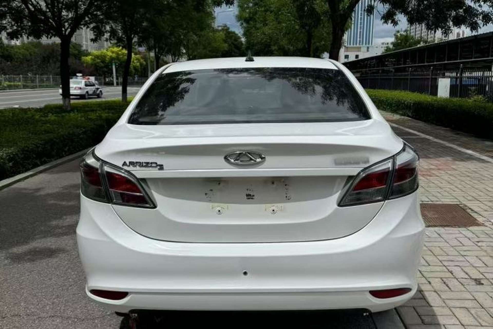 Used Chery Arrizo 3 2015 1.5L Manual Genuine Version Exterior 4