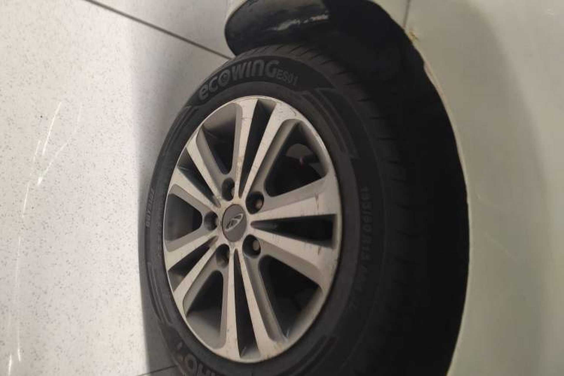 Used Chery Arrizo 3 2015 1.5L Manual High-End Version Exterior 8