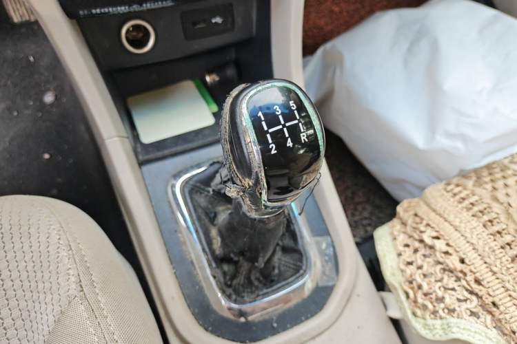 Used Chery Arrizo 3 2015 1.5L Manual Genuine Version Gear Lever