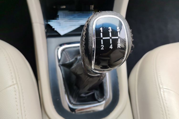 Used Chery Arrizo 3 2015 1.5L Manual - Cool Edition Gear Lever