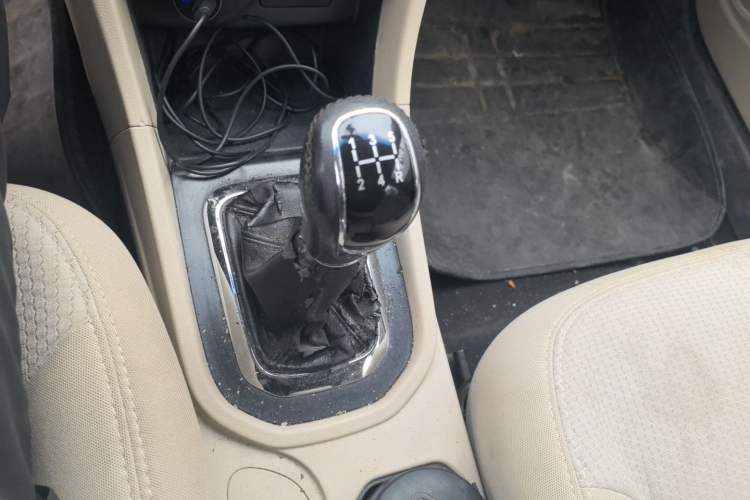 Used Chery Arrizo 3 2015 1.5L Manual - Powerful Version Gear Lever