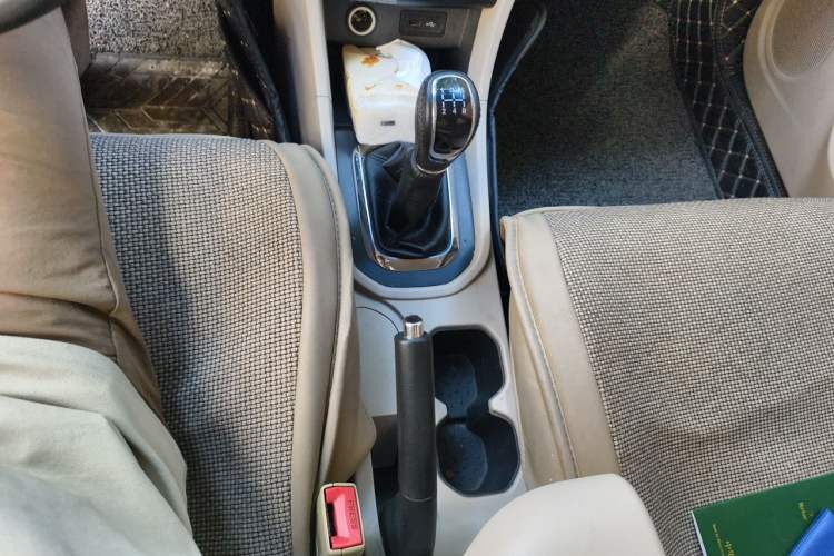 Used Chery Arrizo 3 2015 1.5L Manual - Powerful Version Gear Lever