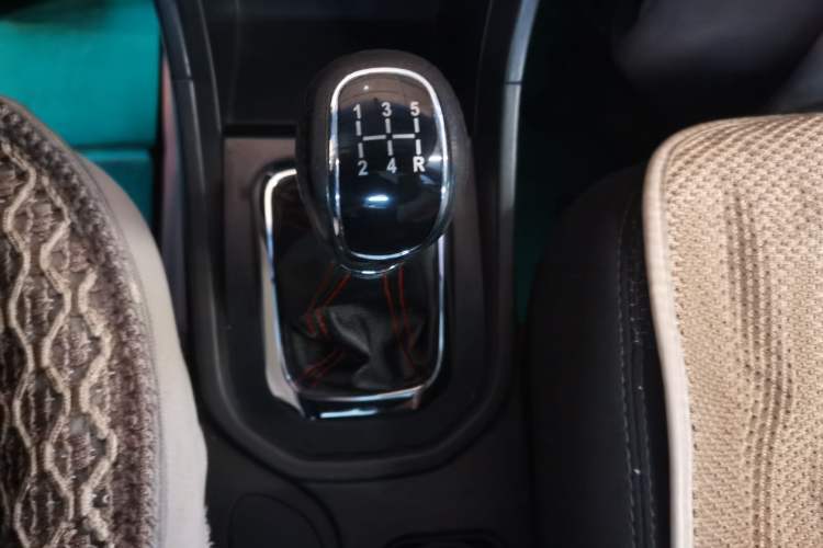 Used Chery Arrizo 3 2015 1.5L Manual Genuine Version Gear Lever