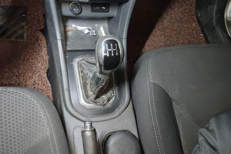 Used Chery Arrizo 3 2015 1.5L Manual Genuine Version Gear Lever