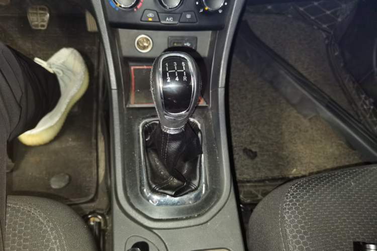 Used Chery Arrizo 3 2015 1.5L Manual Genuine Version Gear Lever