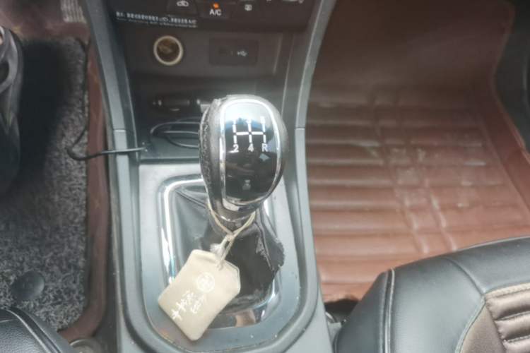 Used Chery Arrizo 3 2015 1.5L Manual Genuine Version Gear Lever